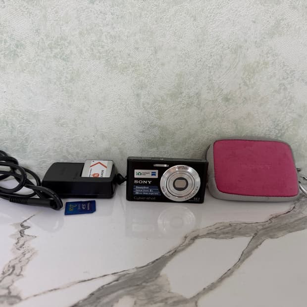 소니 DSC-w320 사이버샷 디지털 카메라 팝니다(똑딱이 카메라)
