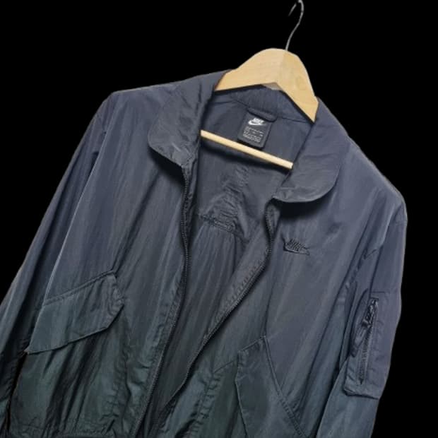 남성 정가15만 나이키 블랙 검정 우븐 경량 봄버 자켓 바람막이