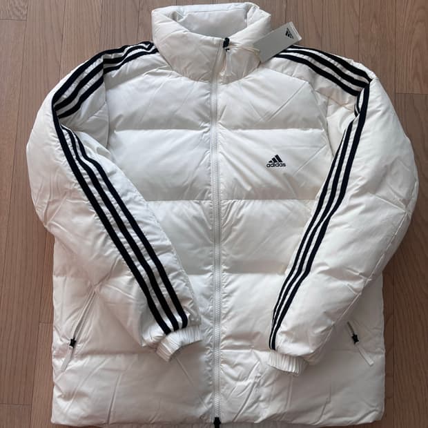 (새상품) 아디다스 3선 흰색 패딩 L