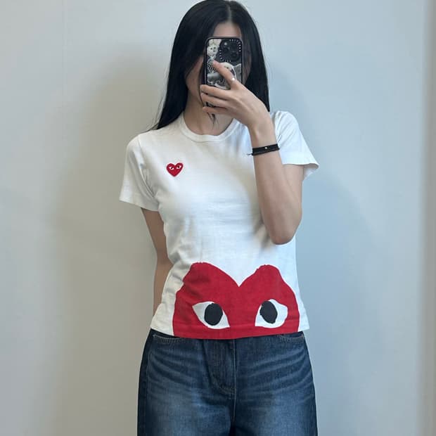 꼼데가르송 플레이 레드엣지 화이트 반팔 티셔츠