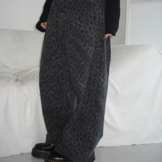 아워캐비넷 jen leopard pants