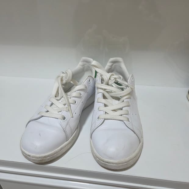 아디다스 신발 판매합니다~