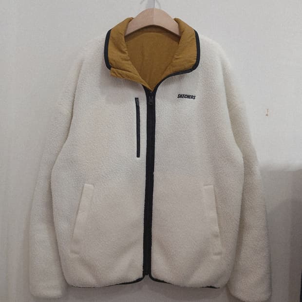 스케쳐스 리버시블 점퍼