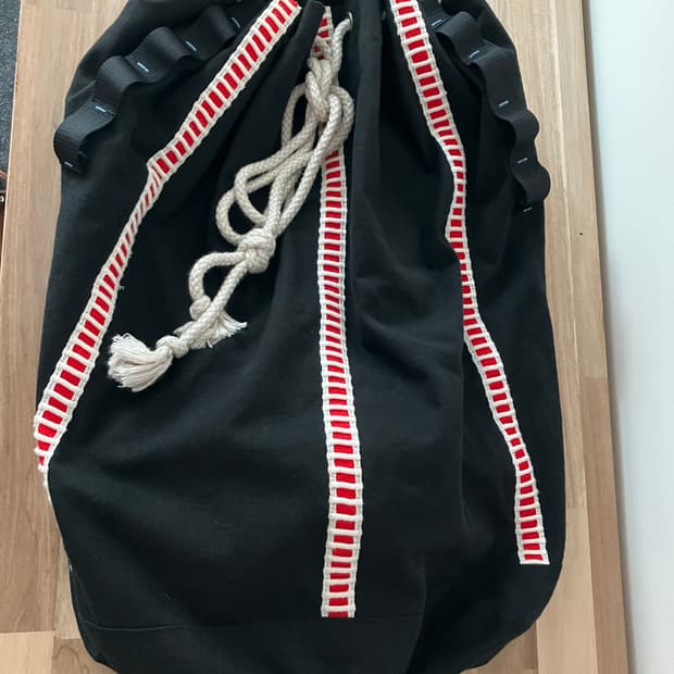 투빌더스하우스 duffle utility mail bag, black