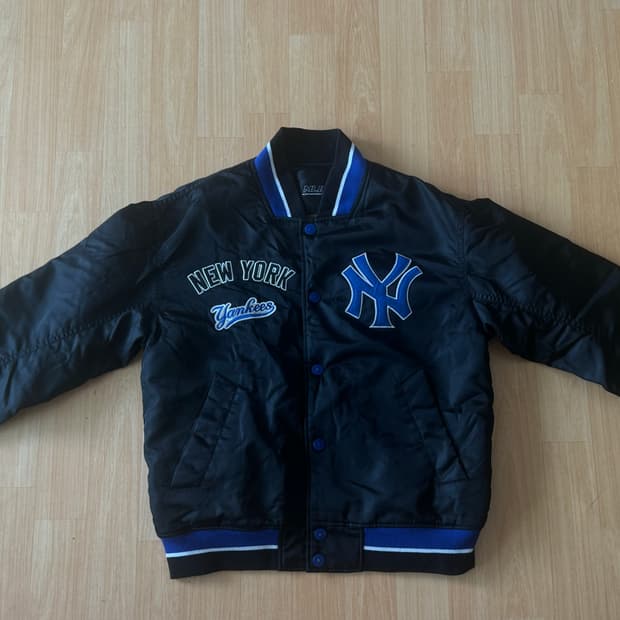 MLB 양키스 바시티 자켓 판매해요
