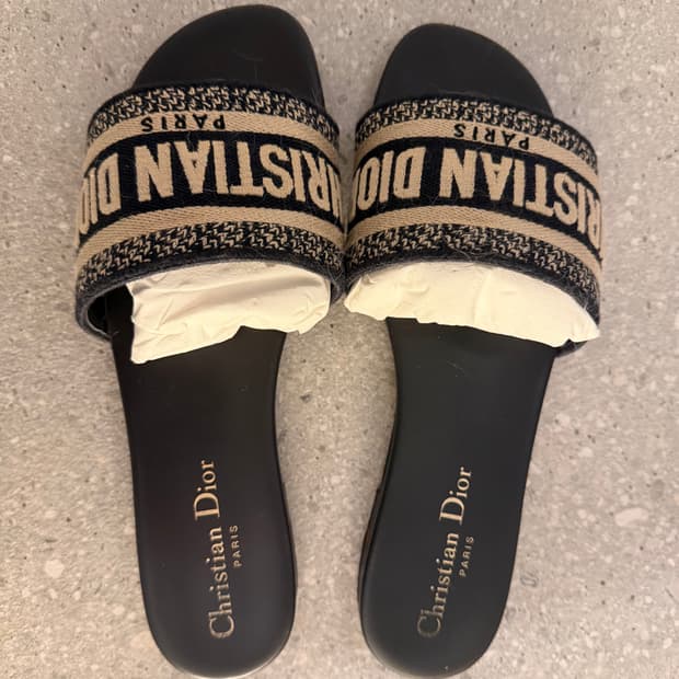 디올 디웨이뮬 딥블루 size:37