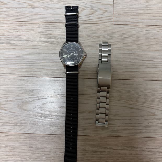 해밀턴 카키 에비에이션 파일럿 쿼츠