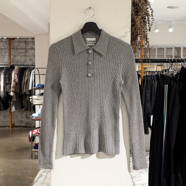 가니 그레이 립니트 스냅버튼 롱슬리브 탑