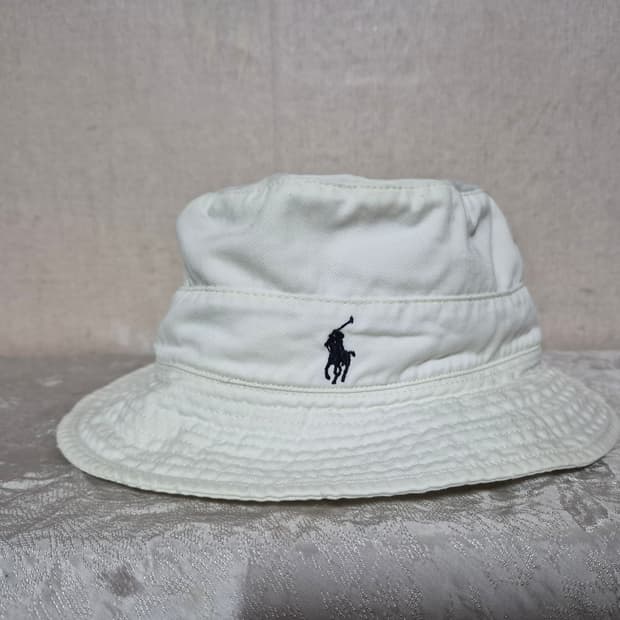 폴로 버킷햇 