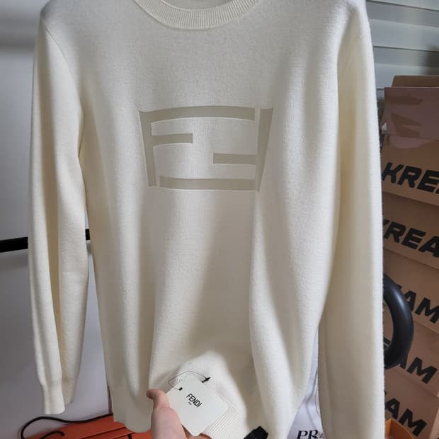 22FW 펜디 FF로고 울 니트 50