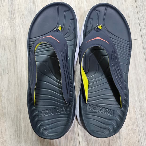 호카 오라 리커버리 플립 270
