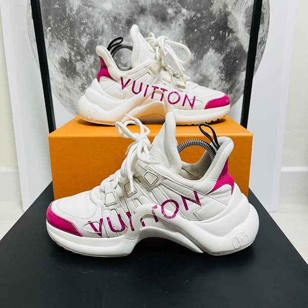 정품 36) 루이비통 핑크 아치라이트 스니커즈 230~235