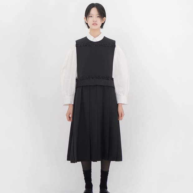 새상품/네고 완전 가능) Layerd Pleats Frill Dress