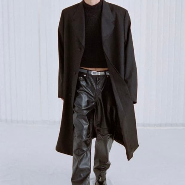 아워레가시 포멀 모터 컷 페이크 레더 팬츠