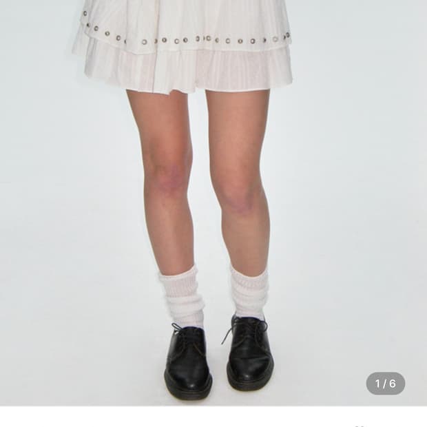 PLZPROJECT STUD SKIRT 새상품 판매합니다.