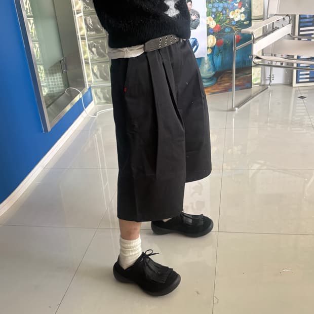 X RED KAP 2tuck wide baggy shorts 버뮤다팬츠