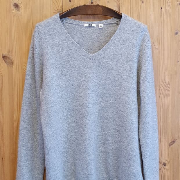 66.Cashmere 브이넥 니트
