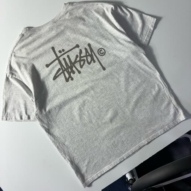 Stussy  스투시 베이직 피그먼트 롱슬리브 그레이 반팔 티셔츠