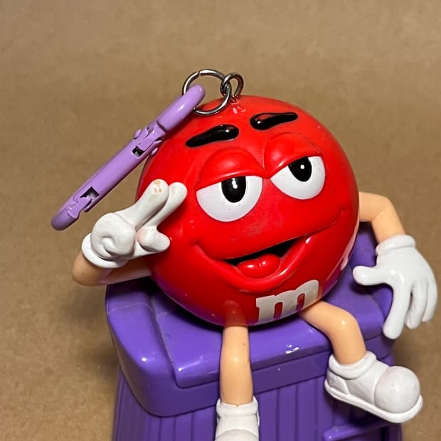  M&M’s 레드 캐릭터 캔디 디스펜서 키링