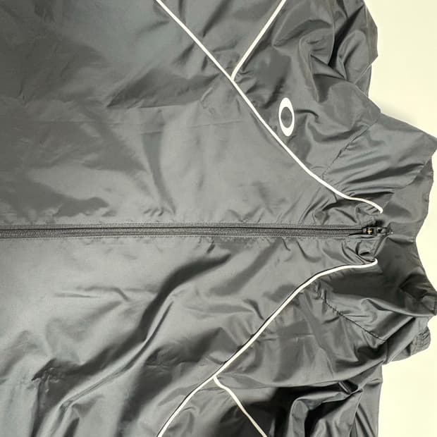 오클리 퍼포먼스 핏 바람막이