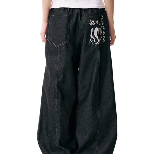 아캄 Knee Pin-tuck Printed Denim Pants (Bl