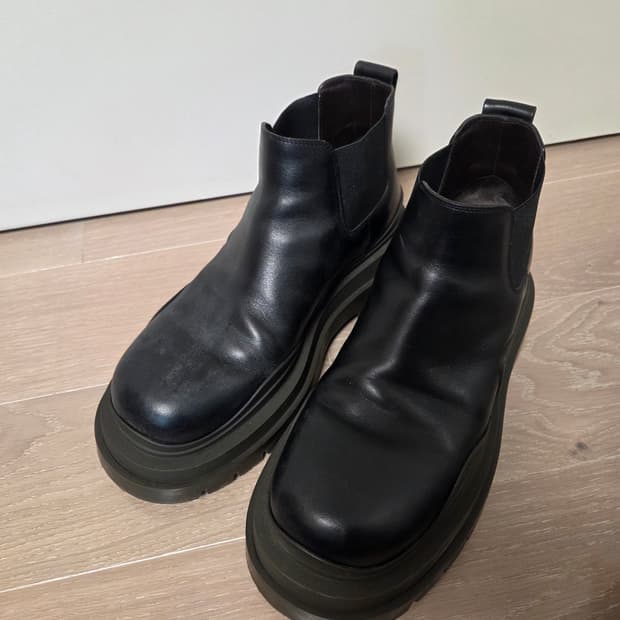 (42) 보테가베네타 타이어 부츠 캠핑