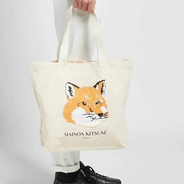 메종 키츠네 폭스 헤드 토트백 에크루