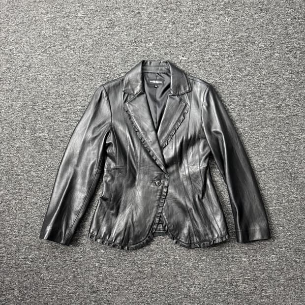 TAE KYOUNG 프릴 레더 자켓