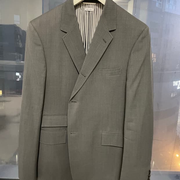 톰브라운 울 블레이저 5사이즈