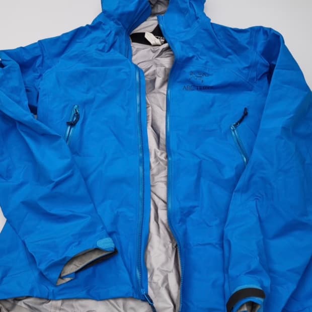 아크테릭스 우먼스 M