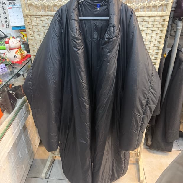 105 정품 이지캡 엔지니어드 바이 발렌시아가 롱패딩 팝니다