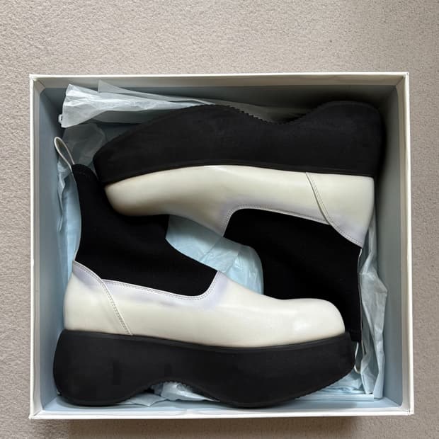 OPEN YY 플랫폼 부츠