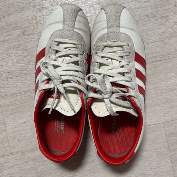 아디다스 도쿄 오프 화이트 베러 스칼렛 240