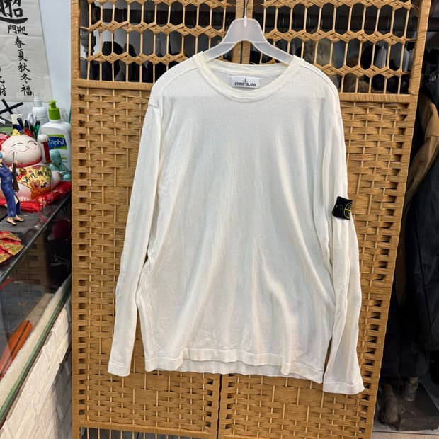 110/21fw 정품 스톤아일랜드 니트 팝니다