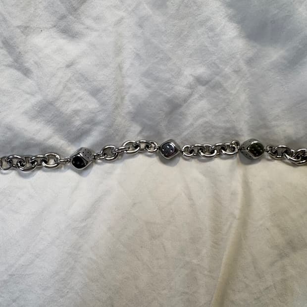 알렉시 다이스 팔찌