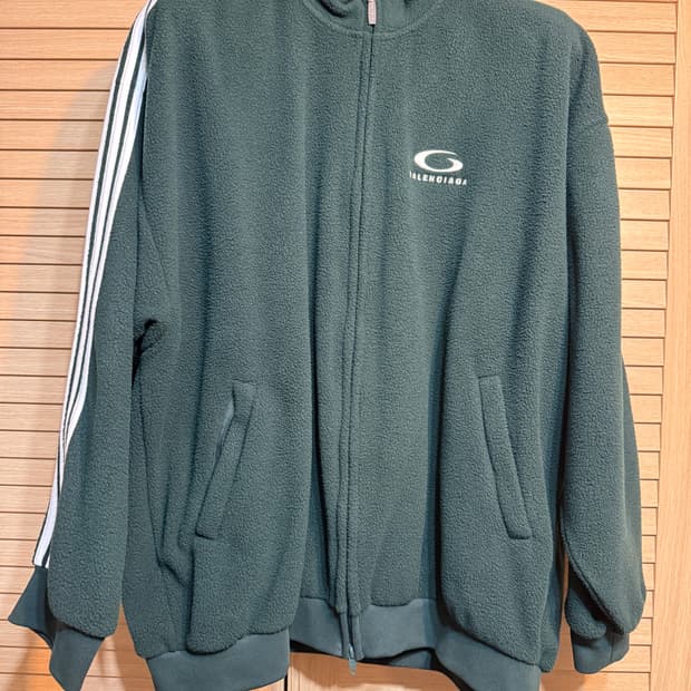 발렌시아가 후리스 L