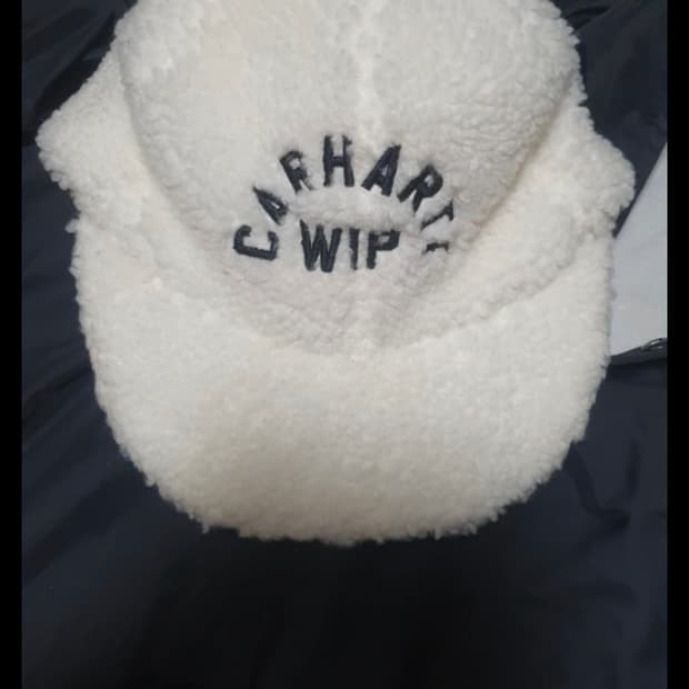 뽀글이 칼하트 양털캡모자 화이트