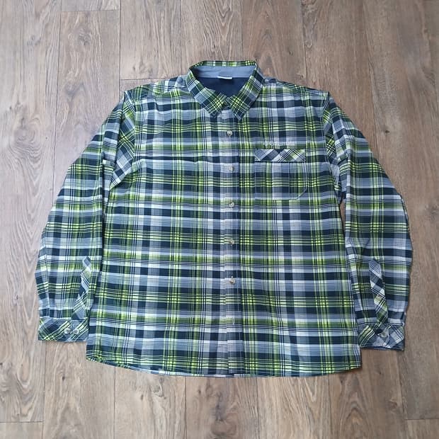 컬럼비아 블랙 형광 체크셔츠