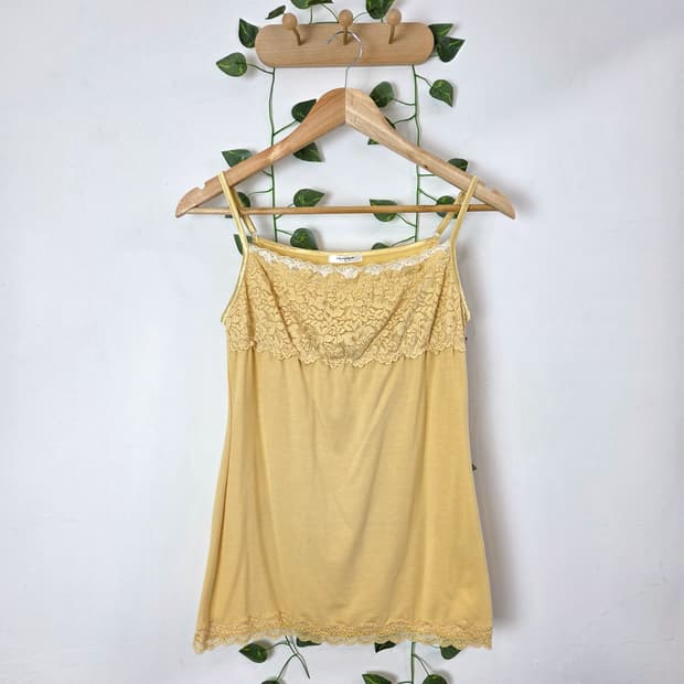 연노랑 레이스 슬리브리스