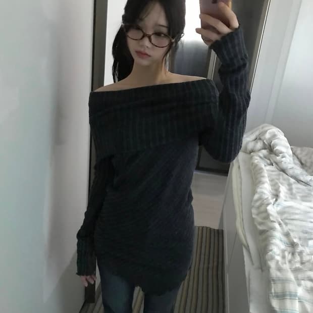 젤레나 오프숄더 니트