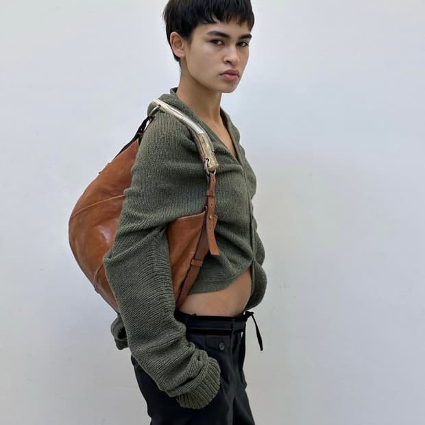 입생로랑 몸바사 백