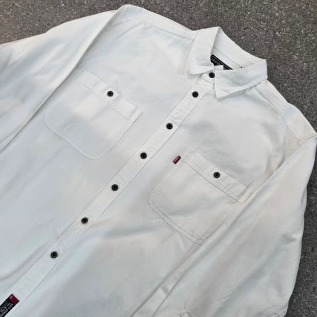 Levis 리바이스 화이트 긴팔셔츠