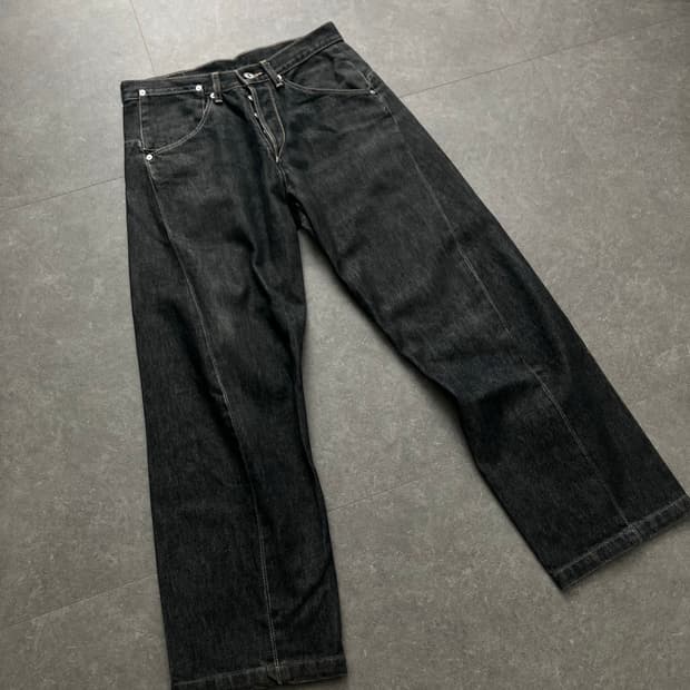 리바이스 엔지니어드진 엔진 블랙