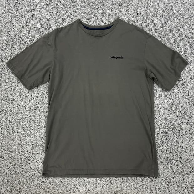 파타고니아 프린팅 반팔티