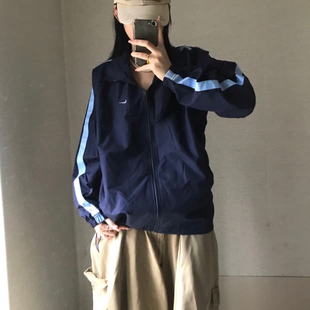 나이키 네이비 연하늘 바람막이