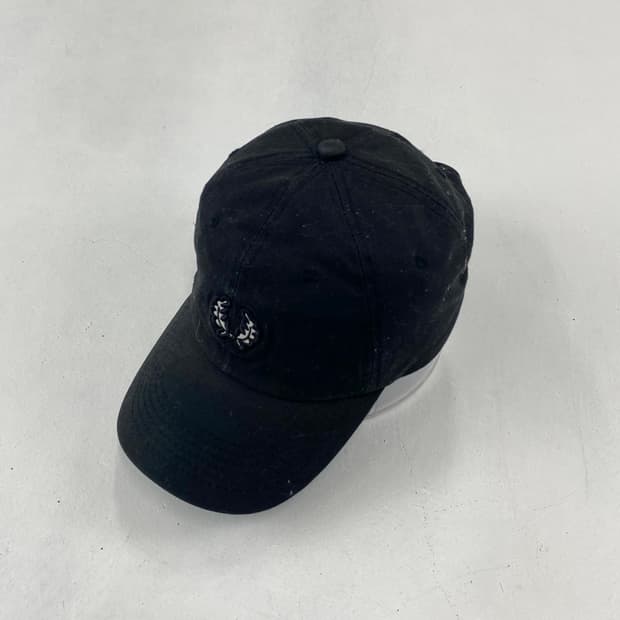 스투시 x 프레드페리 자수 볼 캡 ​