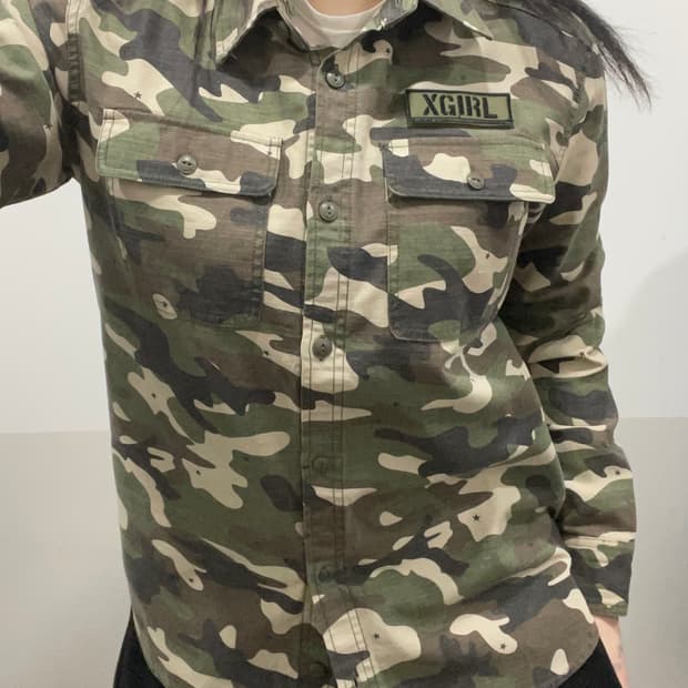 X-girl 엑스걸 스타 카모플라쥬 밀리터리 긴팔셔츠
