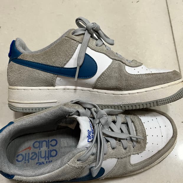 나이키 에어포스 애슬레틱 클럽 245