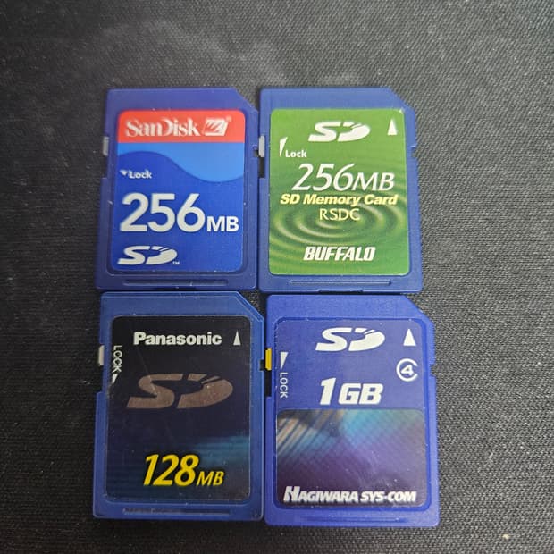 저용량 SD 메모리 (디카용) 메모리카드 SD 카드 4개