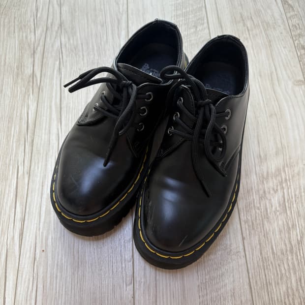 닥터마틴 1461 3홀 쿼드 240